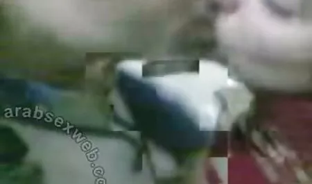 Cô gái trẻ da đen quay mông của sex gay nhat ban vietsub cô với âm nhạc cho cô ngốc