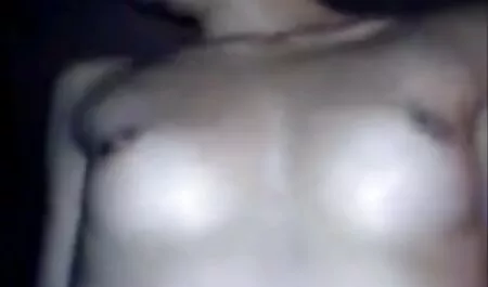 Nóng hoan trong vườn trên ghế sofa thoải mái sex nhật bản vietsub