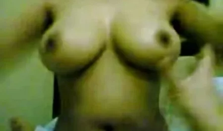 Đêm lãng mạn trong một phòng khách sạn kết thúc với một phim sex phu de nhat ban cô gái trẻ