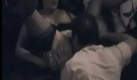 Hai kẻ xấu cùng một lúc cho một phụ nữ sex nhat ban sub da đen