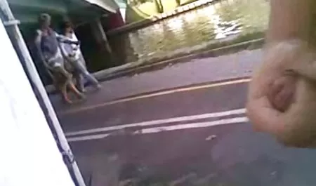 Một cặp vợ chồng trẻ bắt đầu chết tiệt trong phòng tắm và tiếp tục làm tình phim sex nhat ban vietsub trên giường ngủ.