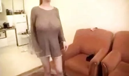 Cô gái tóc vàng làm một cậu bé trên giường phim sex vietsub nhat ban