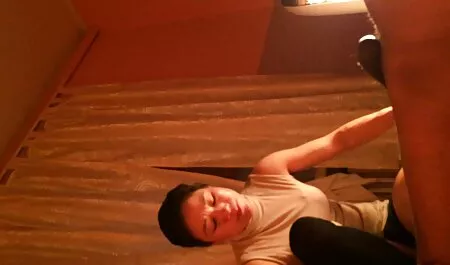 Nữ thang máy cô sex nhat ban phu de tieng viet quần áo và tham gia vào một tàn bạo