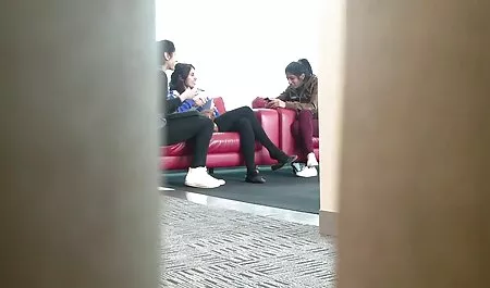 Trẻ da đen đã sẵn sàng để có một cơn cực khoái với một tay đồ chơi sex vietsub nhat ban