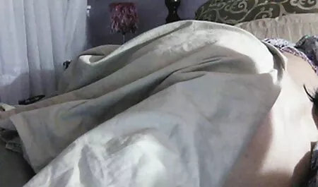 Một cô gái trẻ mời các phim sex nhật bản vietsub cậu không ngại và tích cực trong công viên